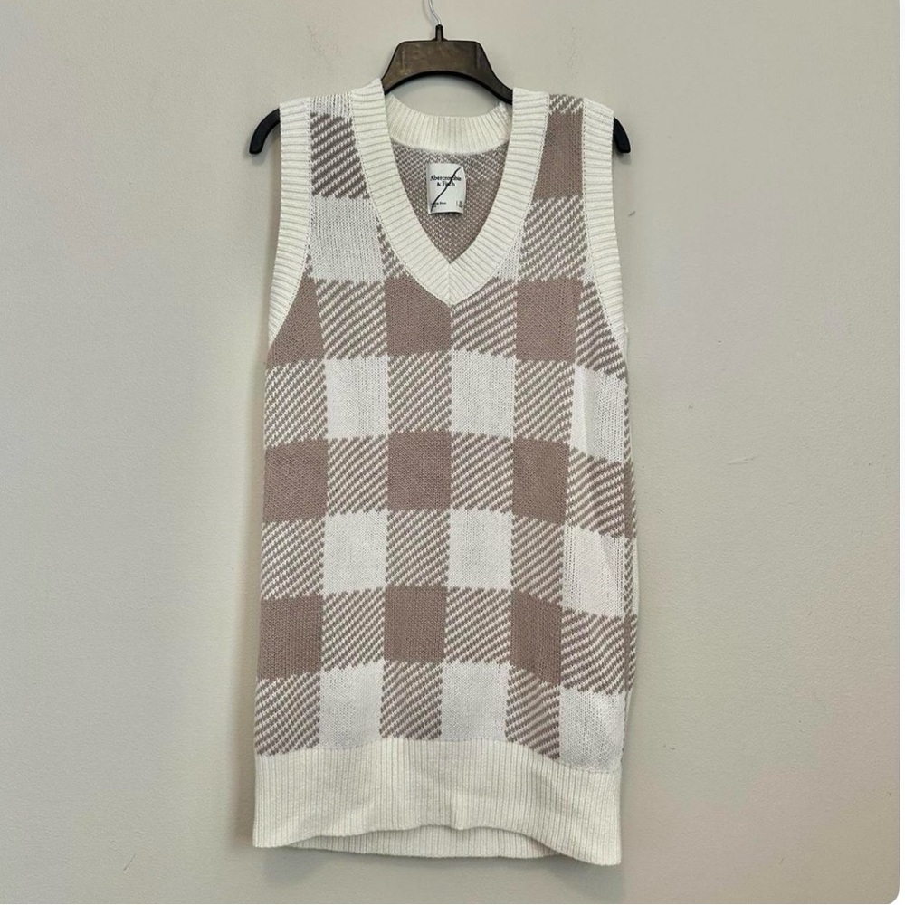Abercrombie & Fitch Sweater Vest XS Cream Taupe Check Preppy Knit Dark Academia